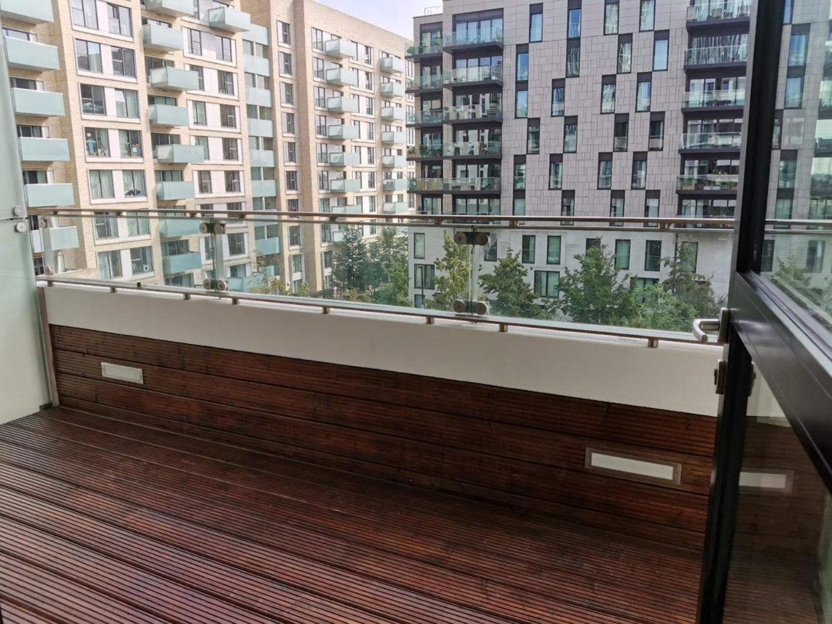 Viktoras 3 Bedroom Appartamento *